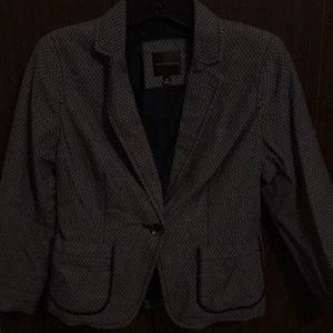Single button jacket